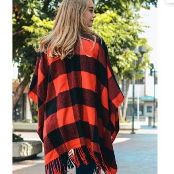 ❤ Buffalo Check Plaid Tassle Poncho Blanket Scarf - Picture 5 of 6